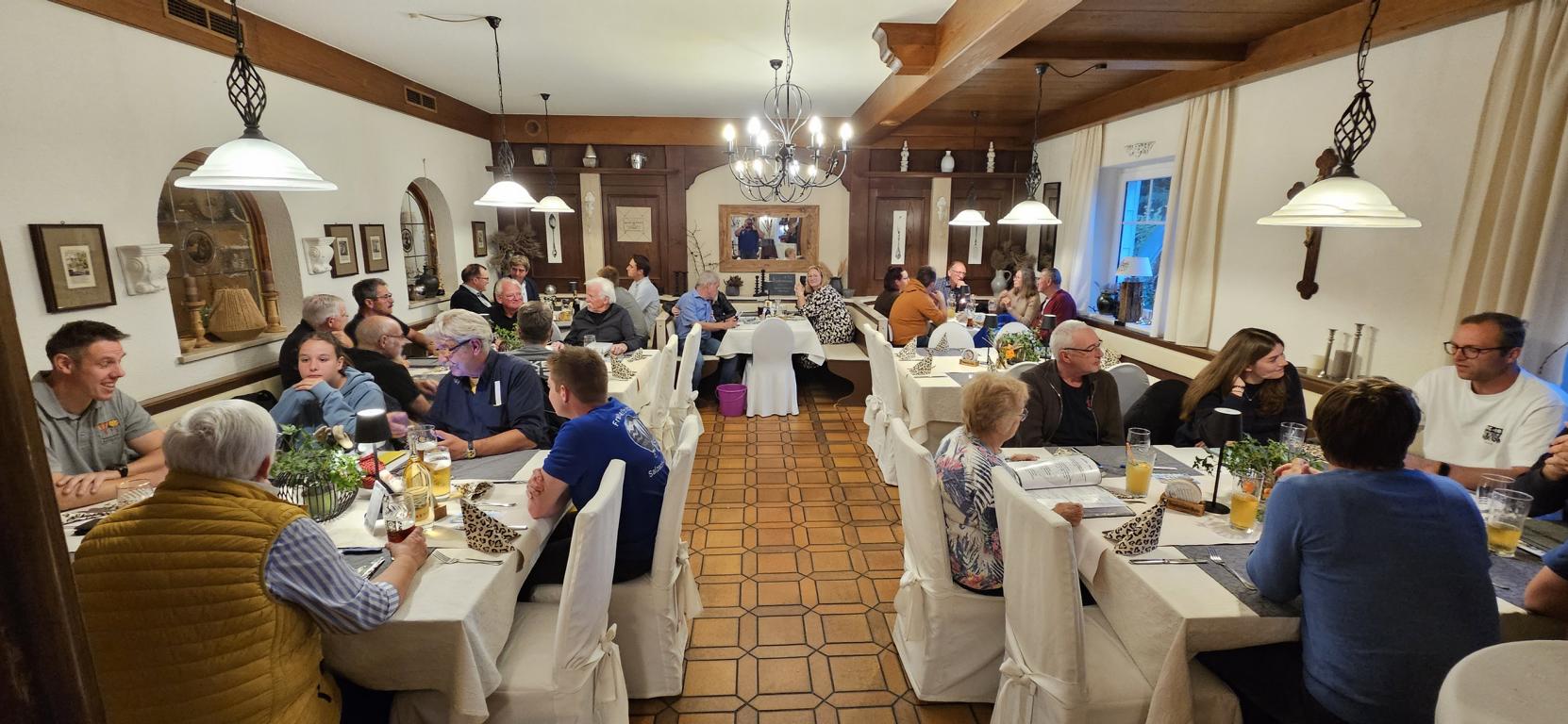 Abschlussessen mit Siegererhrung